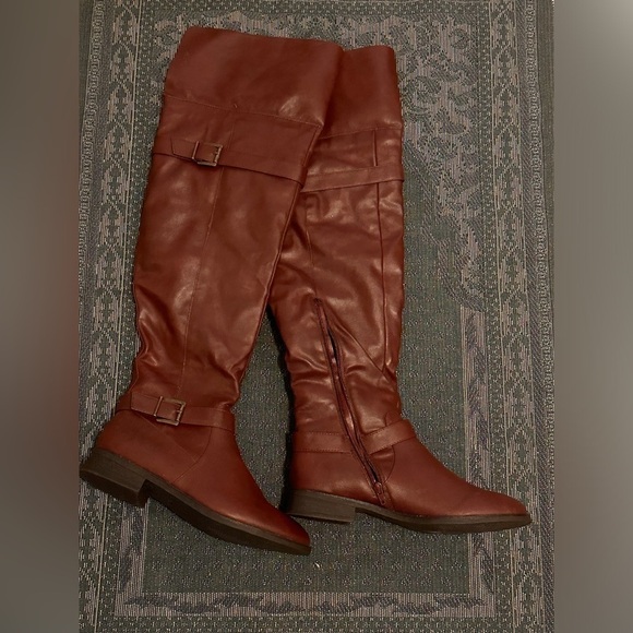 Shoe Dazzle Shoes - Shoe dazzle boots high  knee